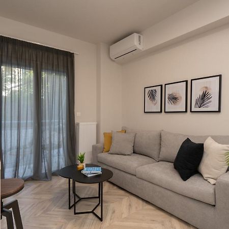 אתונה Charming Two Bedrooms Apartment Walk To Acropolis מראה חיצוני תמונה