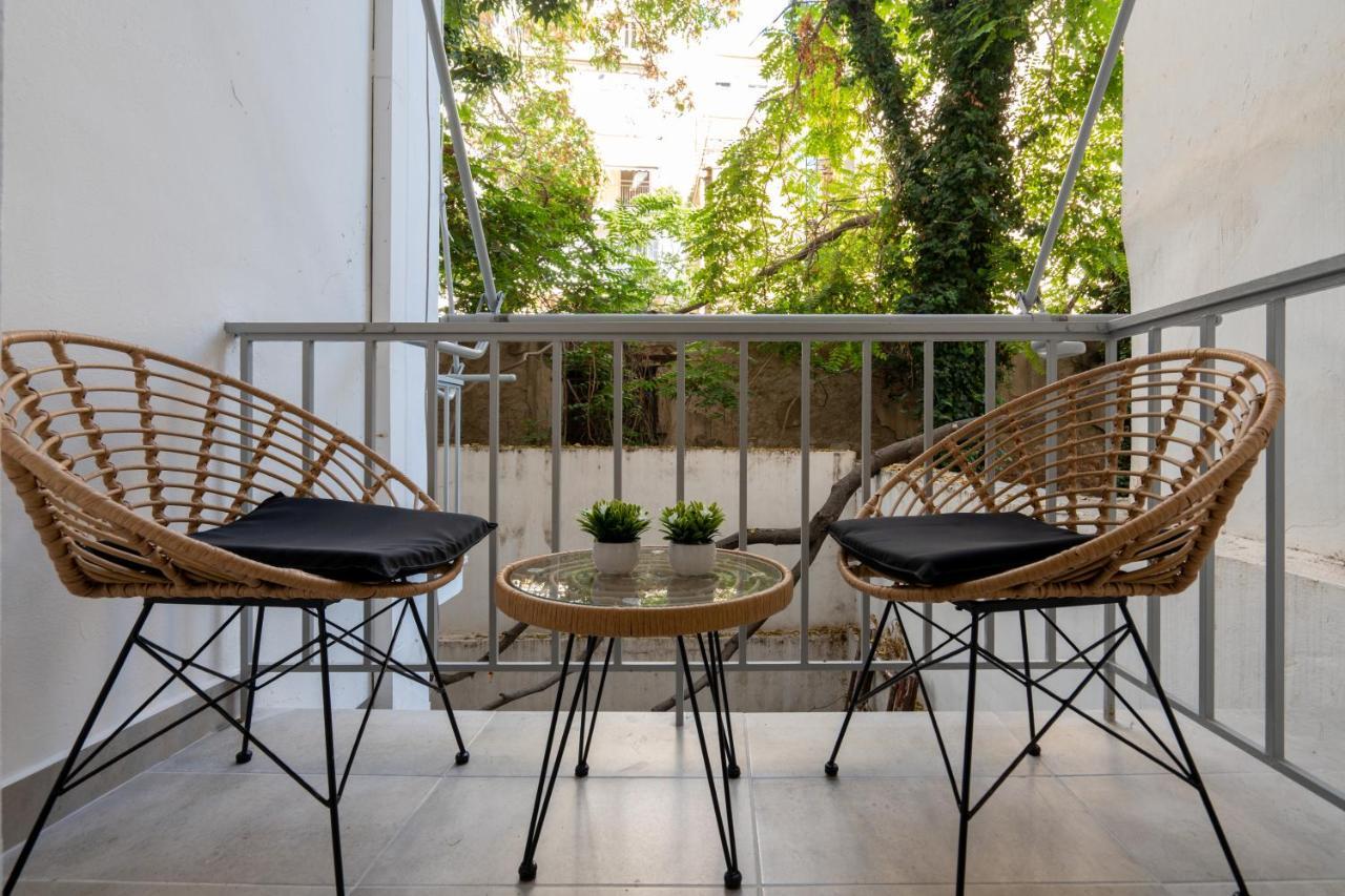 אתונה Charming Two Bedrooms Apartment Walk To Acropolis מראה חיצוני תמונה