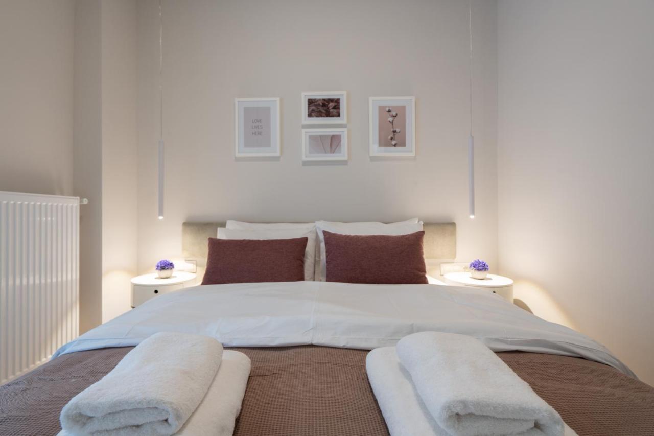 אתונה Charming Two Bedrooms Apartment Walk To Acropolis מראה חיצוני תמונה