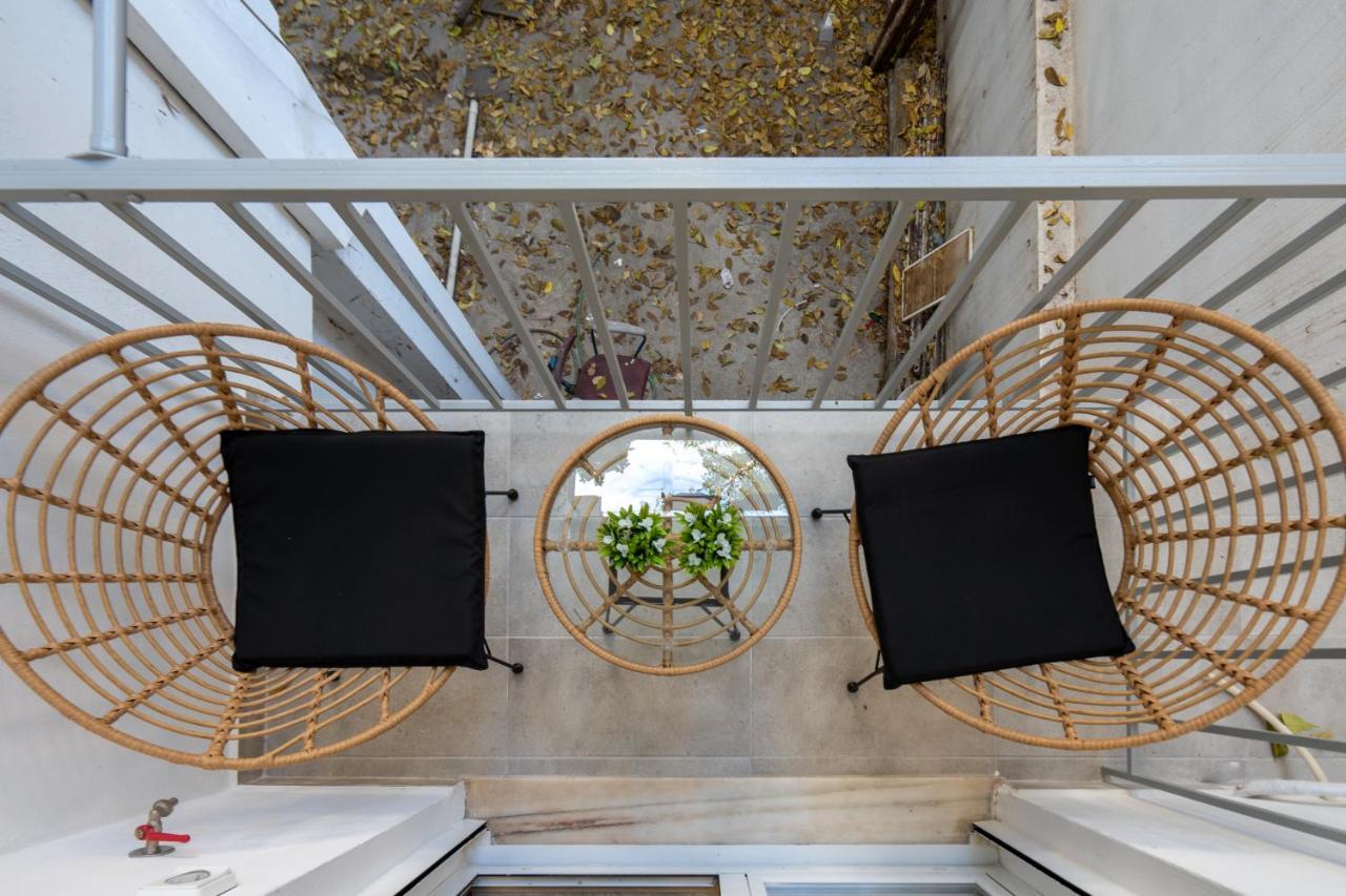 אתונה Charming Two Bedrooms Apartment Walk To Acropolis מראה חיצוני תמונה