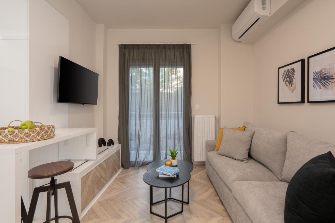 אתונה Charming Two Bedrooms Apartment Walk To Acropolis מראה חיצוני תמונה