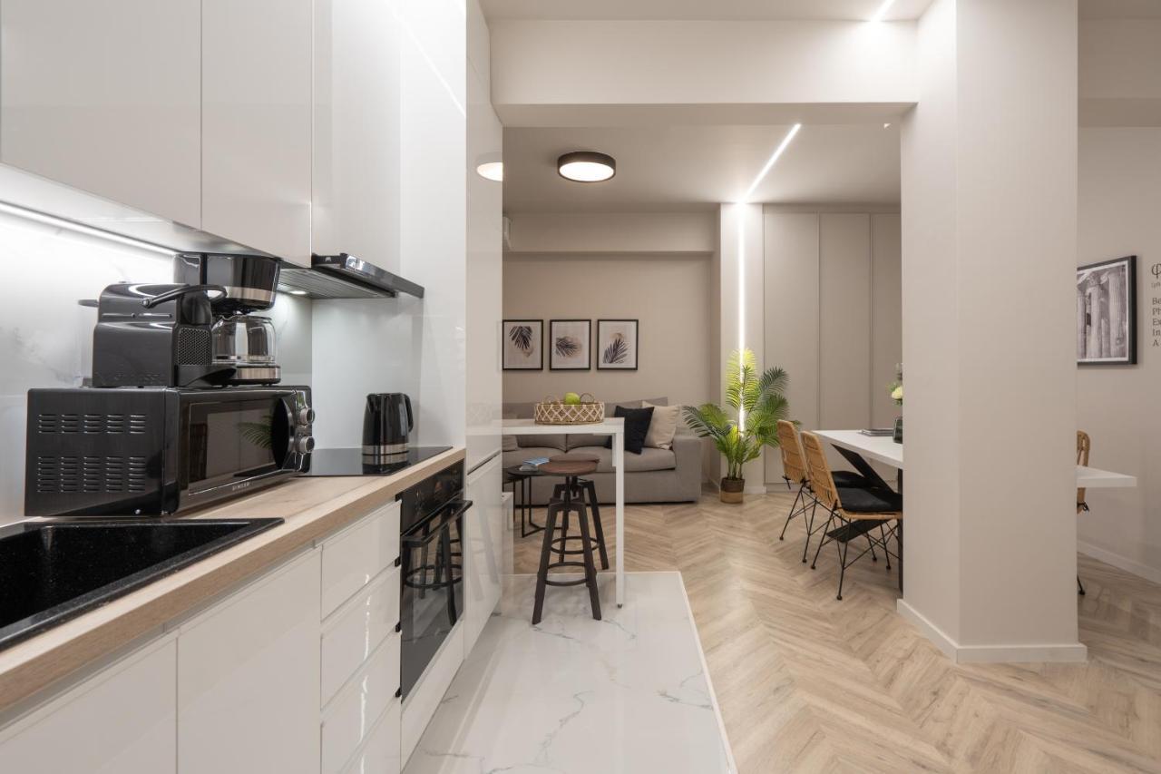 אתונה Charming Two Bedrooms Apartment Walk To Acropolis מראה חיצוני תמונה