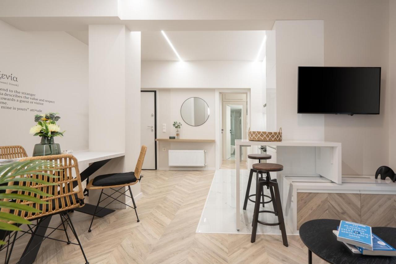 אתונה Charming Two Bedrooms Apartment Walk To Acropolis מראה חיצוני תמונה