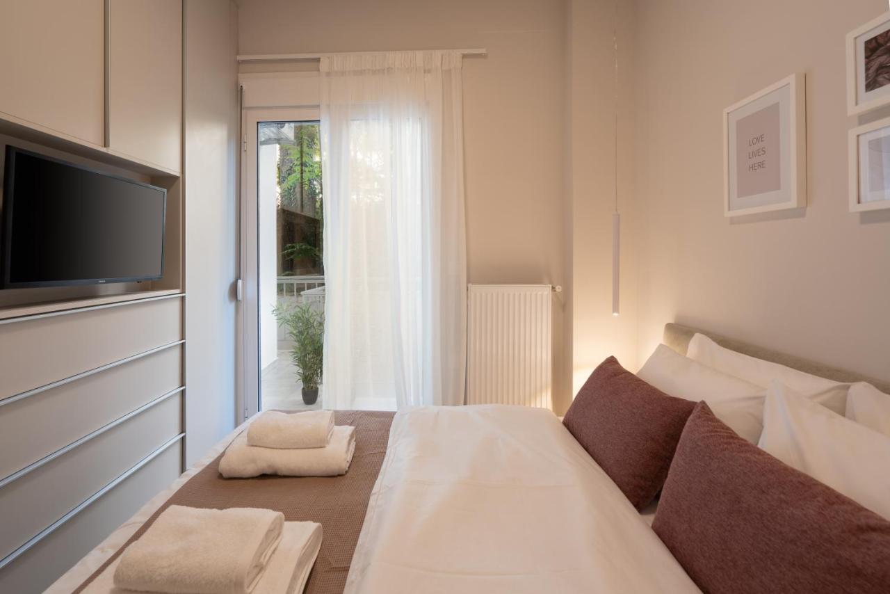 אתונה Charming Two Bedrooms Apartment Walk To Acropolis מראה חיצוני תמונה